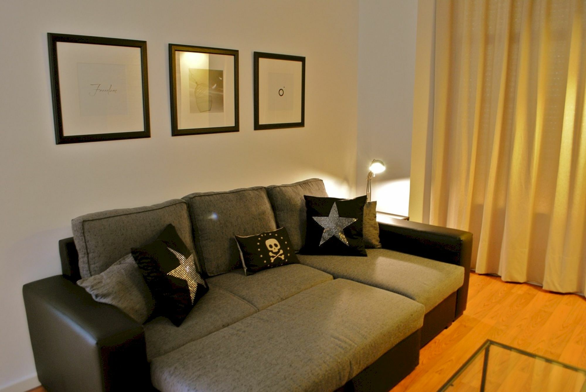 מאלגה Minimal Rooms מראה חיצוני תמונה